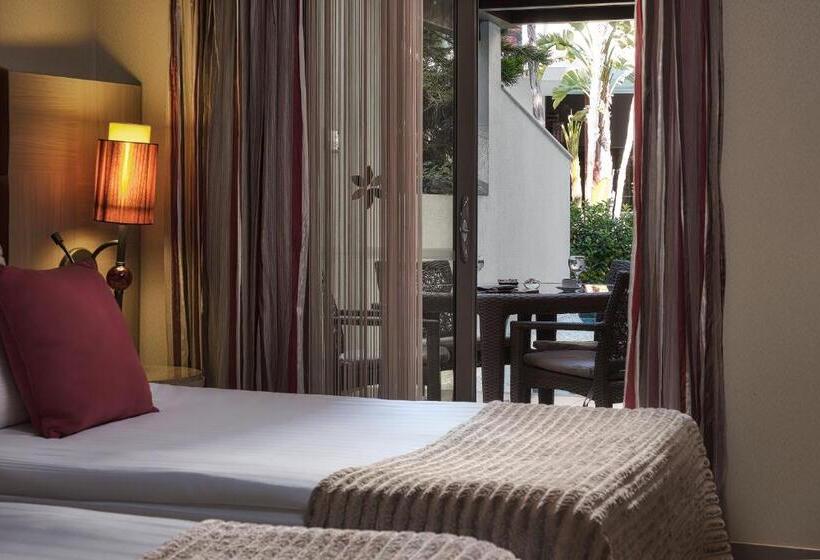 ホテル Cornelia Diamond Golf Resort & Spa
