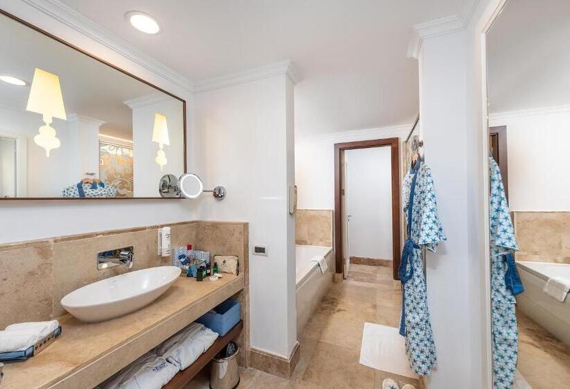 فندق Cornelia Diamond Golf Resort & Spa