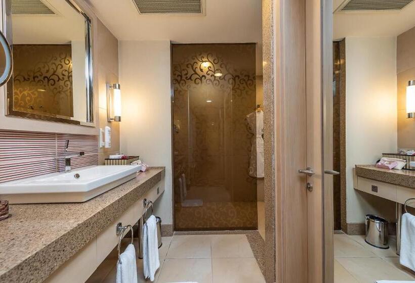 فندق Cornelia Diamond Golf Resort & Spa