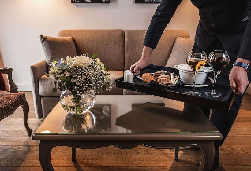 Отель Cour Du Corbeau Strasbourg Mgallery