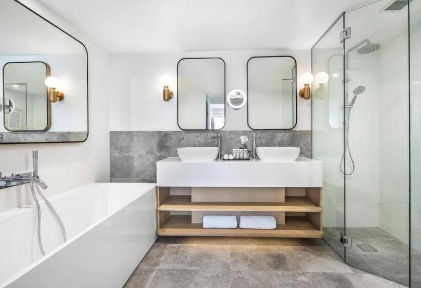 هتل Crowne Plaza Sydney Coogee Beach, An Ihg