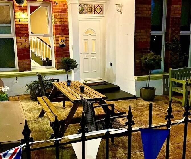 酒店 Devon House Guest House