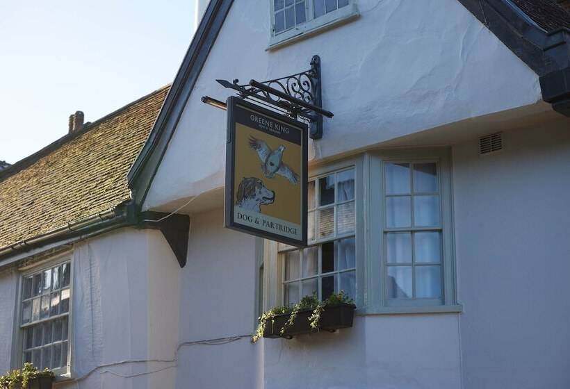 בית מלון כפרי Dog And Partridge By Greene King Inns