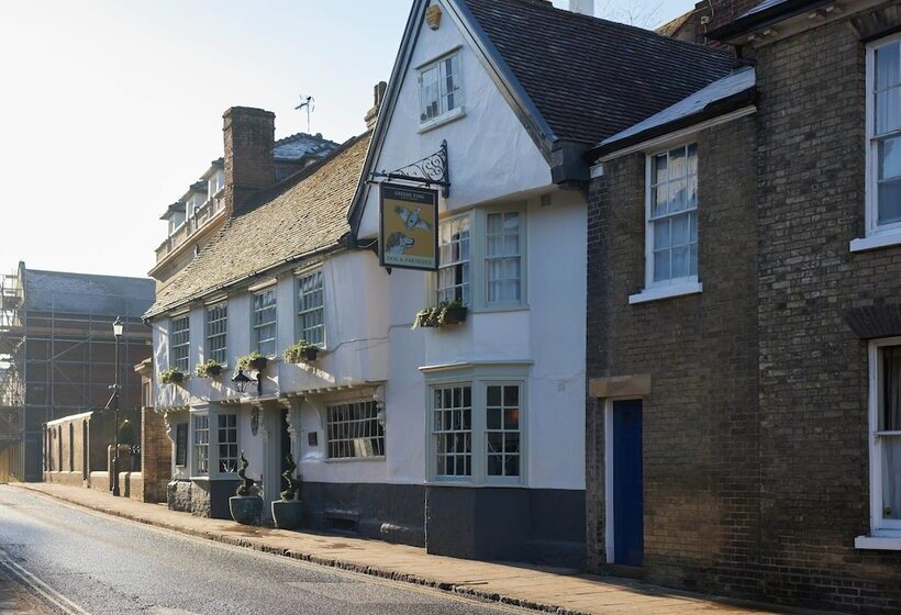 בית מלון כפרי Dog And Partridge By Greene King Inns