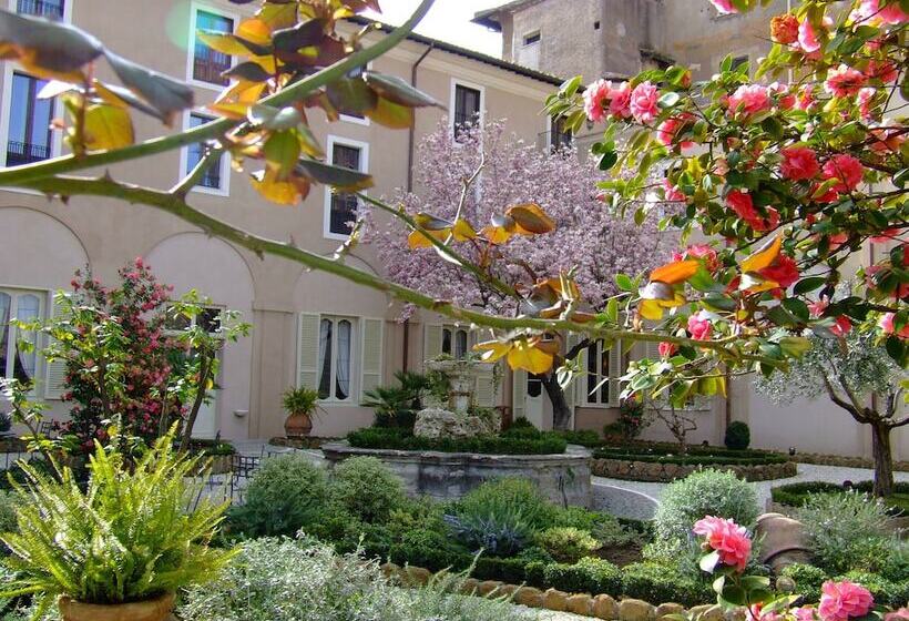 Hotel Donna Camilla Savelli   Vretreats