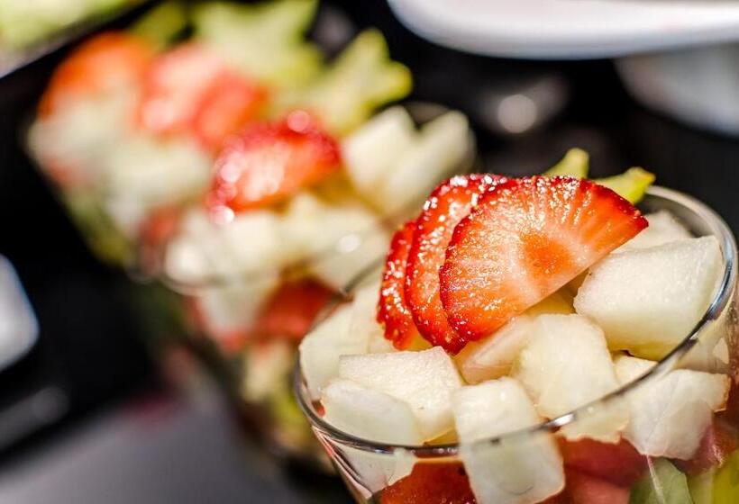 Отель Exe Ramblas Boqueria