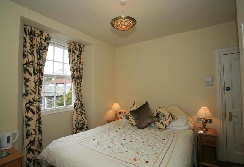 فندق Fairfield House