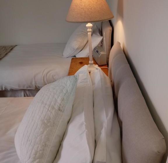 ホテル Fosbroke House