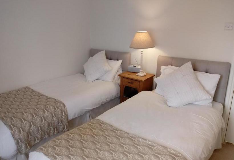 ホテル Fosbroke House