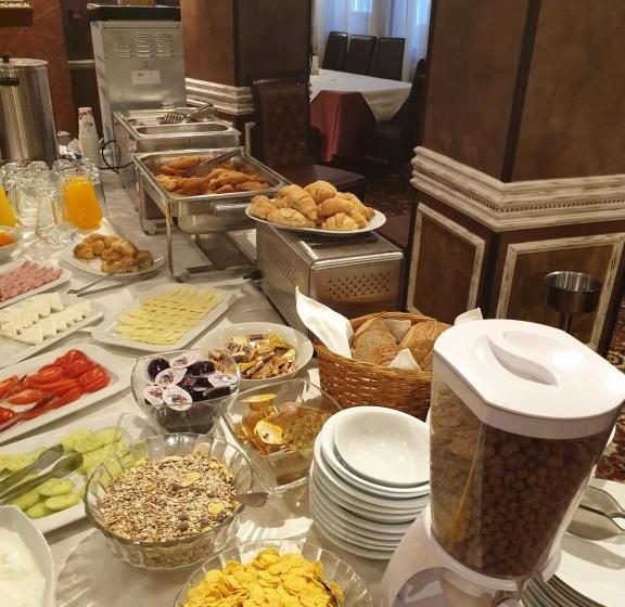 فندق Grand Monastery Apartments