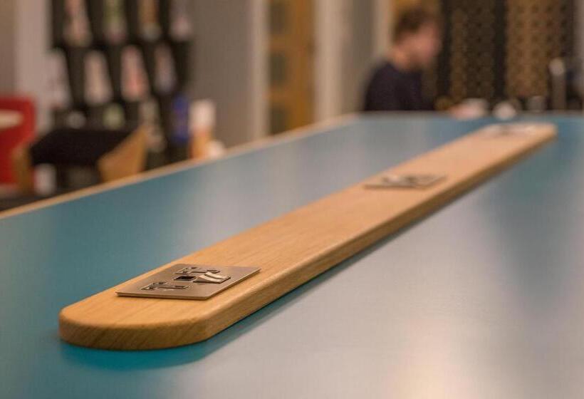 בית מלון כפרי Holiday Inn Express London   Watford Junction, An Ihg