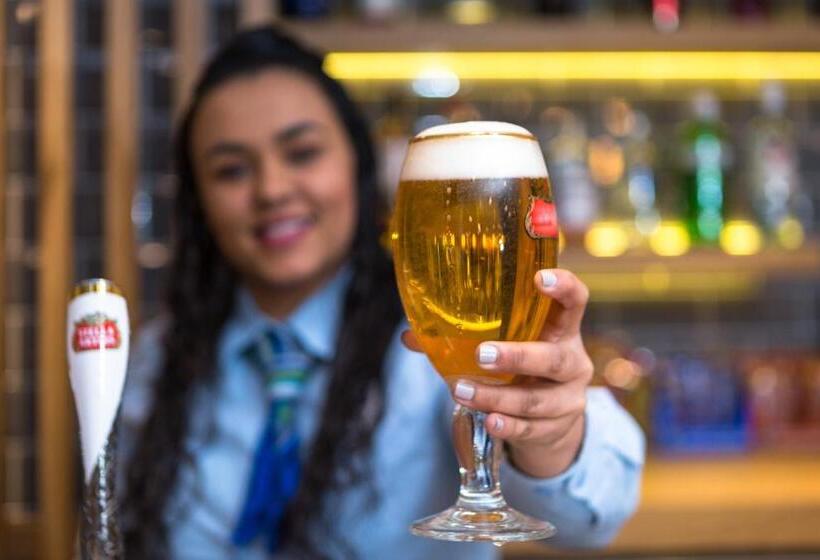 בית מלון כפרי Holiday Inn Express London   Watford Junction, An Ihg