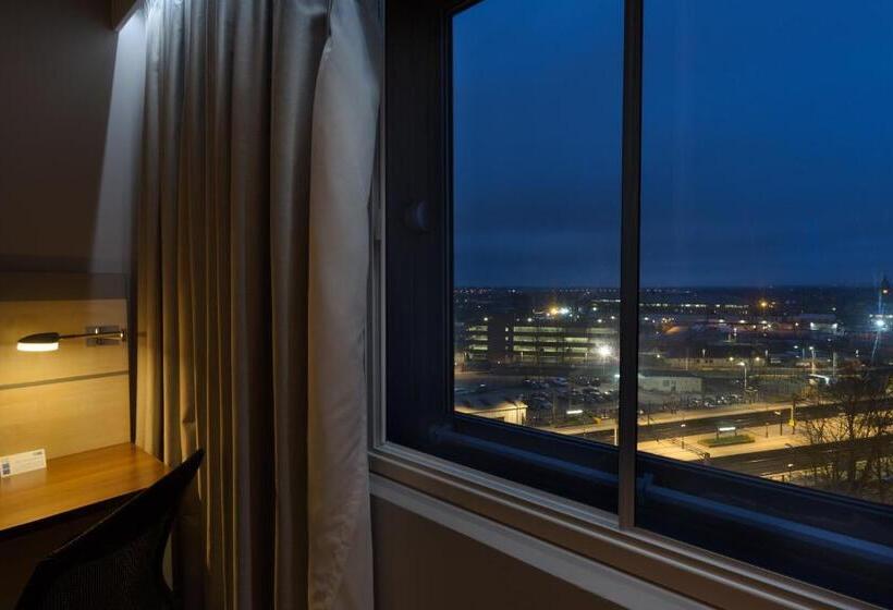 בית מלון כפרי Holiday Inn Express London   Watford Junction, An Ihg