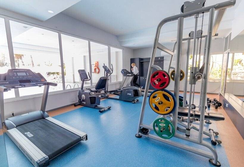 Отель Holiday Park Resort