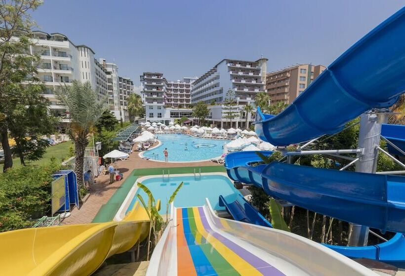 Отель Holiday Park Resort