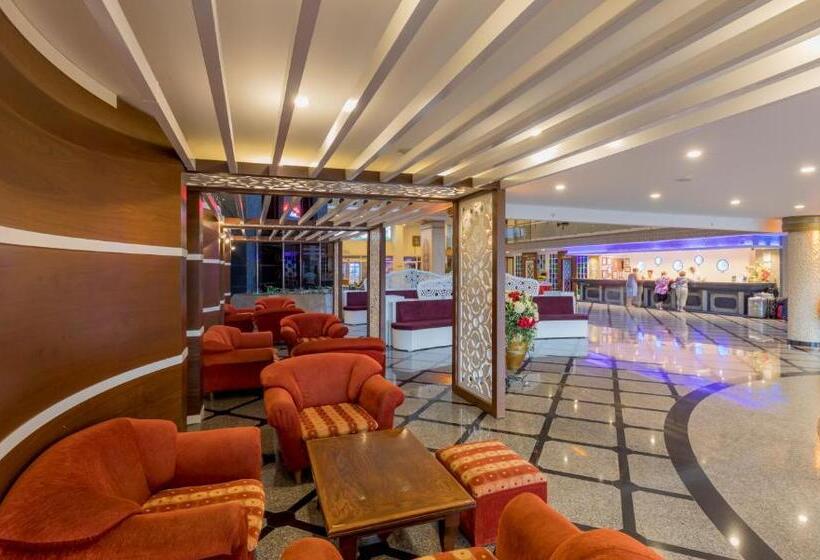 Отель Holiday Park Resort