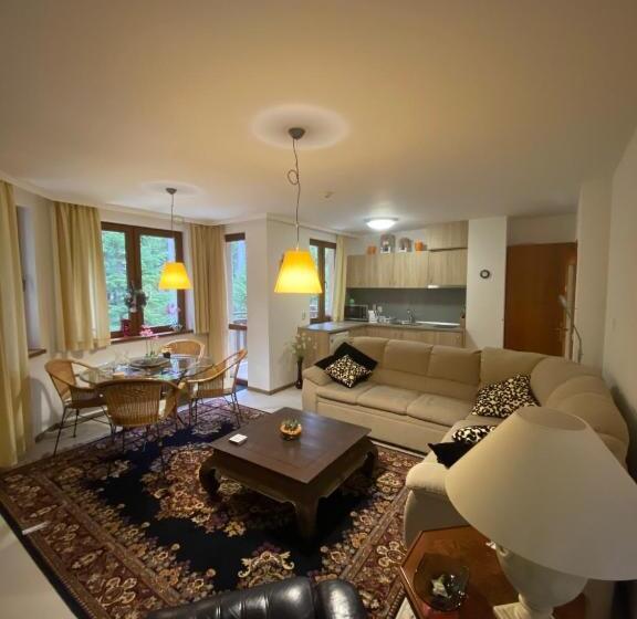 בית מלון כפרי Hq Apartments Villa Park