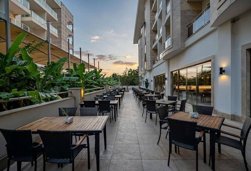 هتل Sunland Resort Beldibi