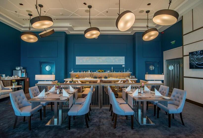 International Hotel Casino & Tower Suites