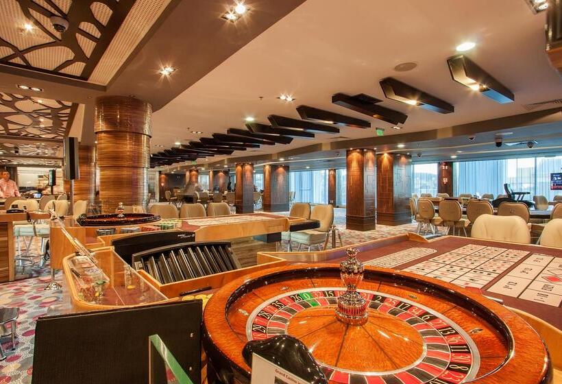 International Hotel Casino & Tower Suites