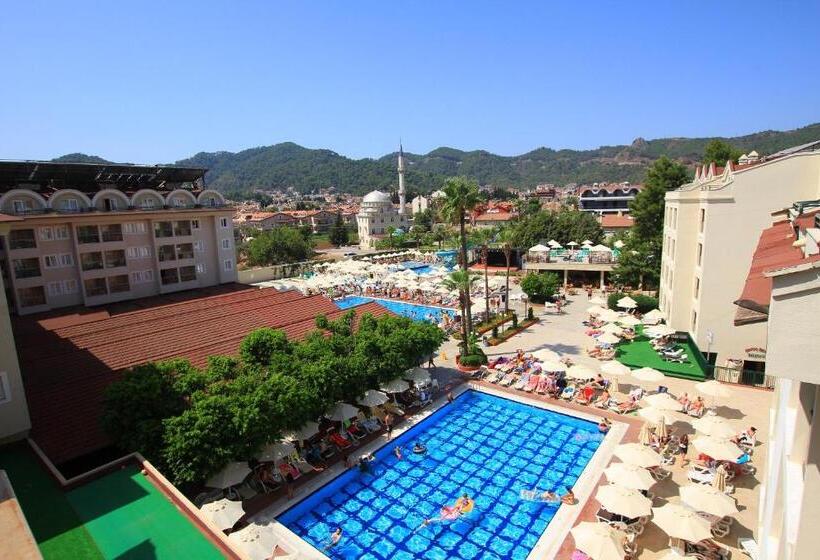 בית מלון כפרי Julian Club