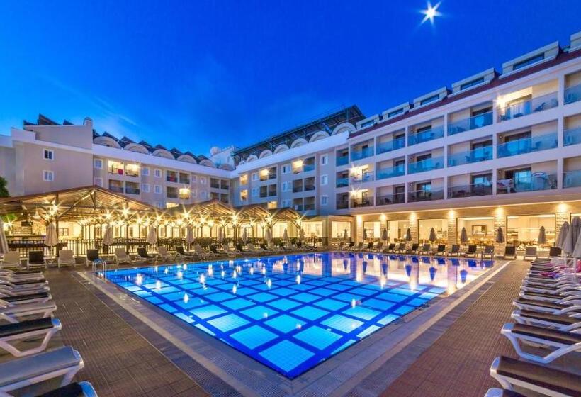 בית מלון כפרי Julian Club