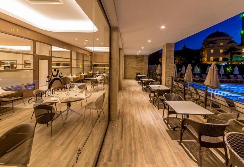 בית מלון כפרי Julian Club