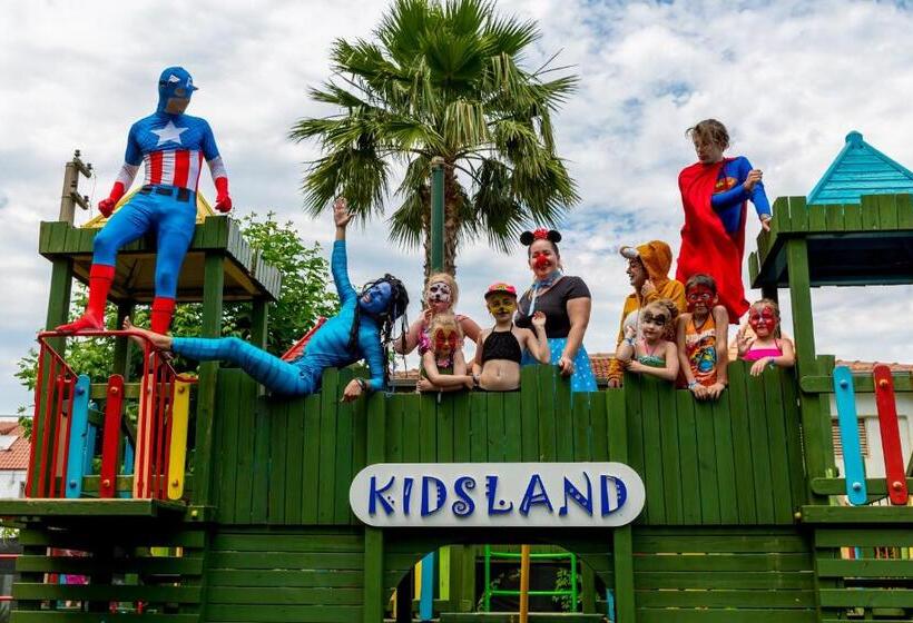 בית מלון כפרי Julian Club