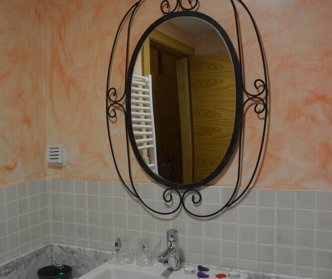 هتل La Abadía Somontano