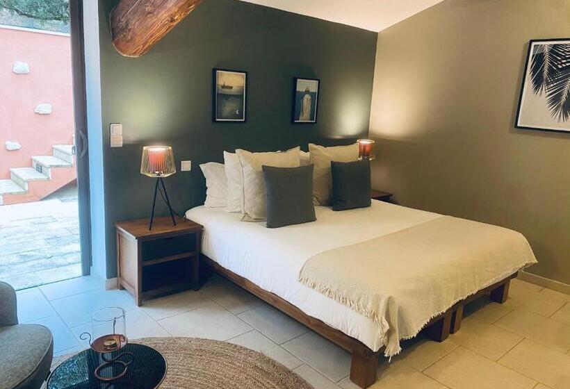 酒店 Le Jas De Joucas Hôtel Restaurant