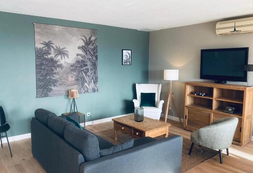 ホテル Le Jas De Joucas Hôtel Restaurant