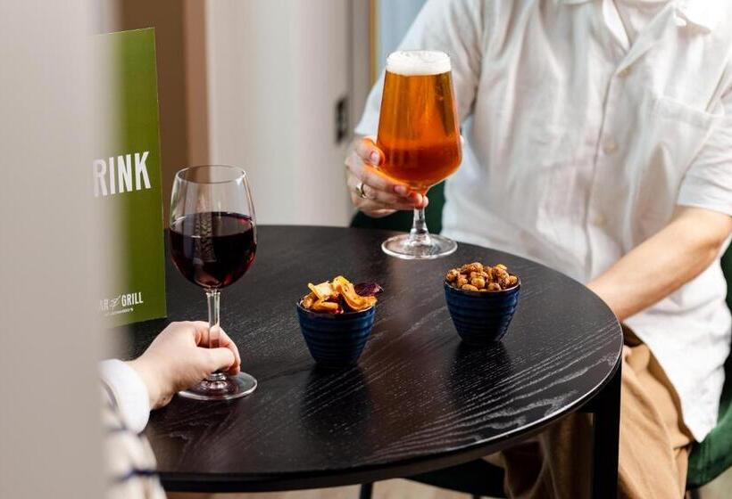 هتل Leonardo Sheffield