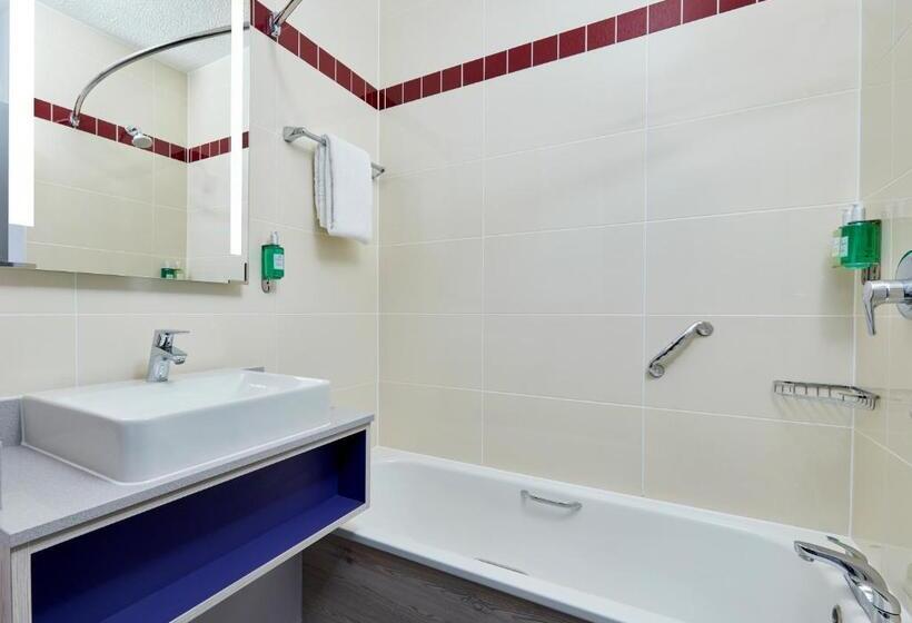 هتل Leonardo Sheffield