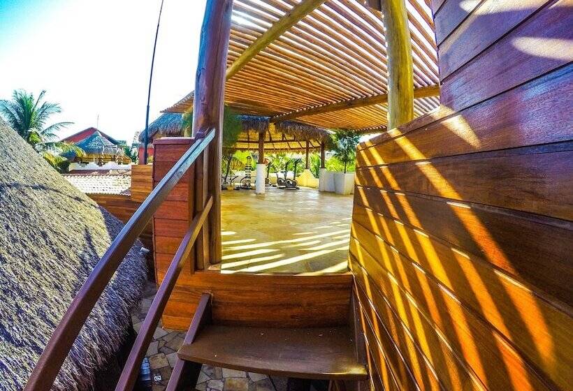 Отель Long Beach