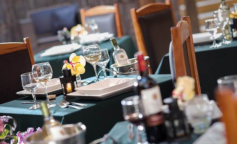 Отель Long Beach