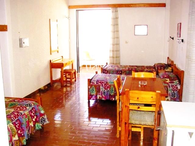 בית מלון כפרי Mamouzelos