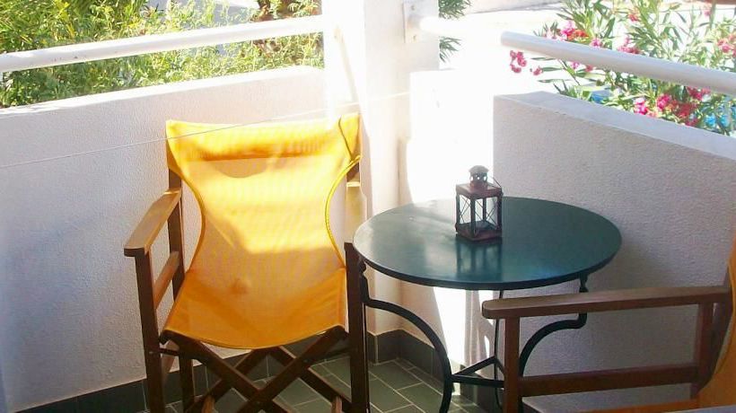 בית מלון כפרי Mamouzelos