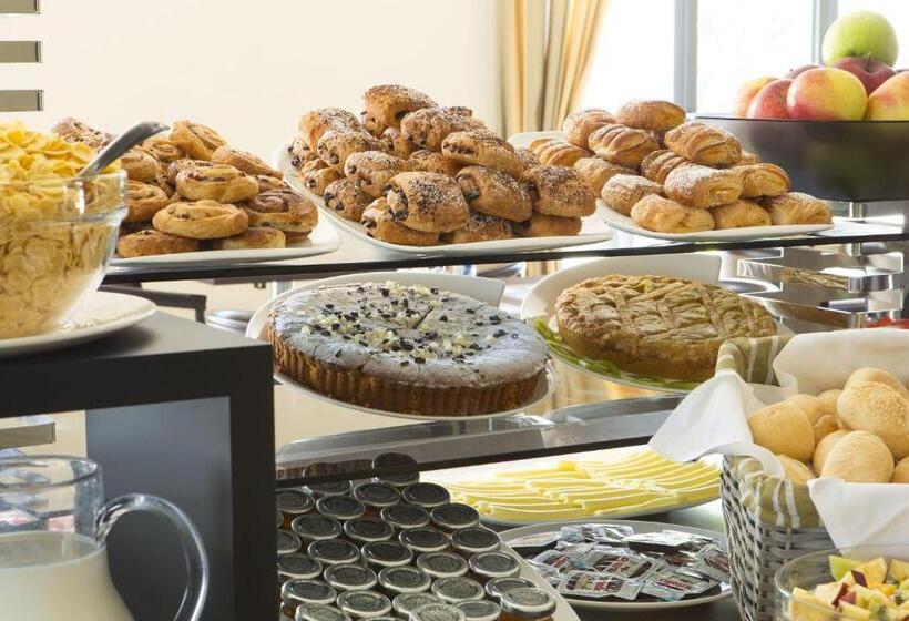 فندق Maranello Palace