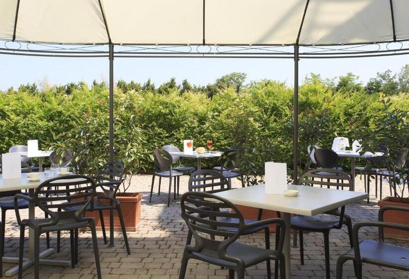 فندق Maranello Palace