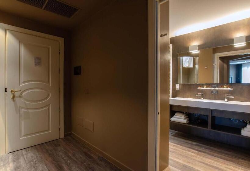 فندق Maranello Palace