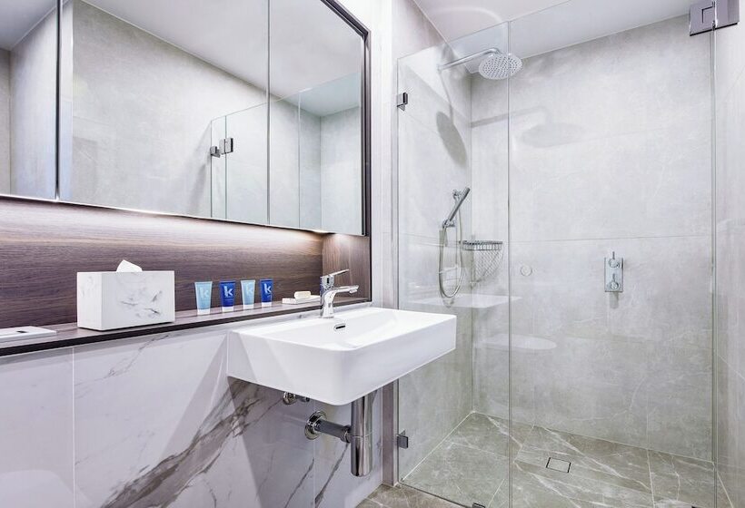 בית מלון כפרי Meriton Suites George Street, Parramatta