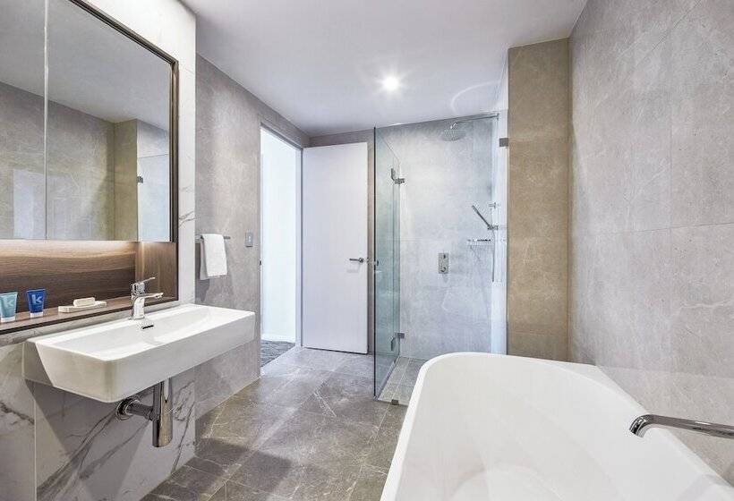 בית מלון כפרי Meriton Suites George Street, Parramatta