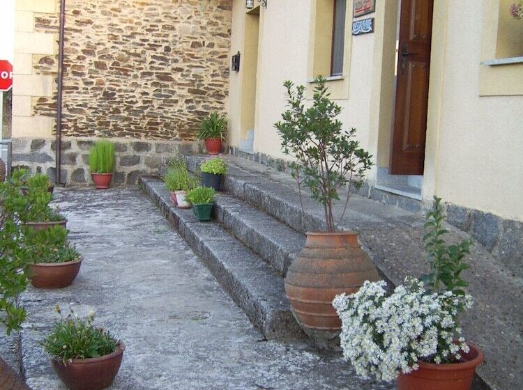 Отель Mesa Del Conde