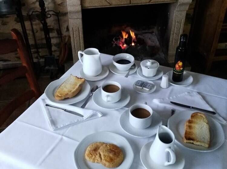 Отель Mesa Del Conde