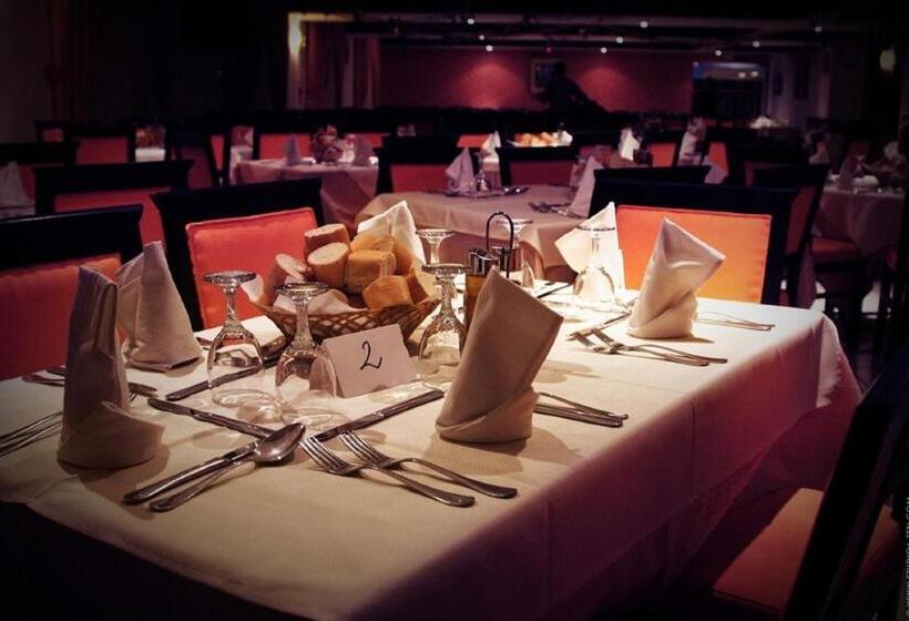 هتل Naher El Founoun