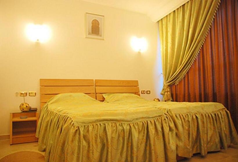 هتل Naher El Founoun