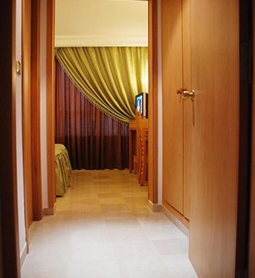 هتل Naher El Founoun