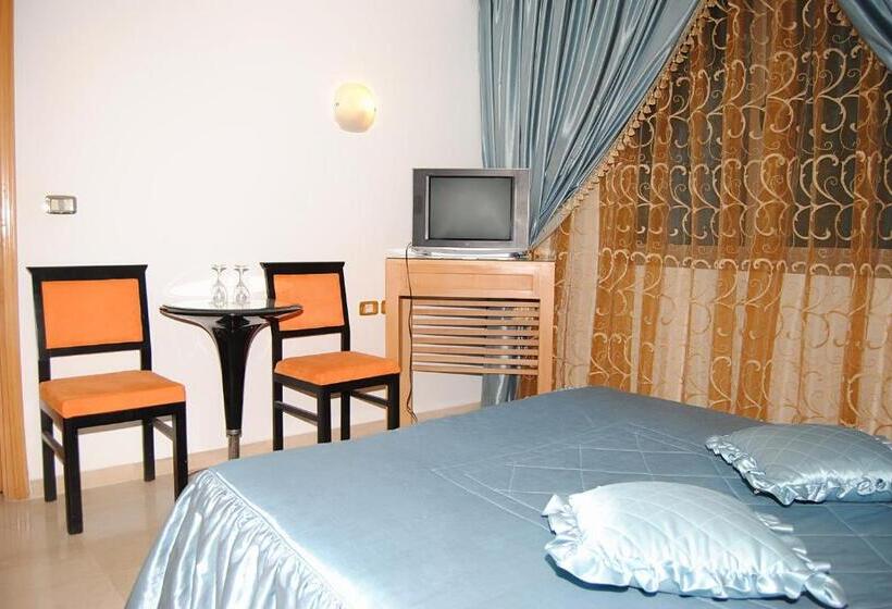 هتل Naher El Founoun