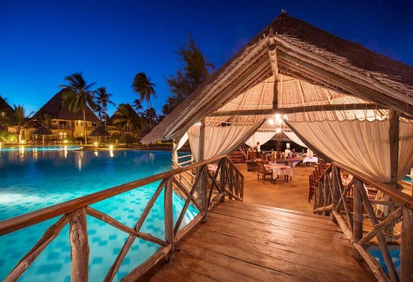 Отель Neptune Pwani Beach Resort & Spa Zanzibar All Inclusive