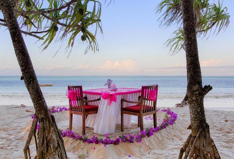 Отель Neptune Pwani Beach Resort & Spa Zanzibar All Inclusive